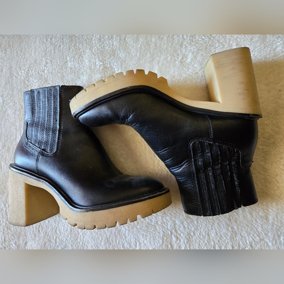 Dolce Vita Caster H2O Waterproof Leather Booties black and tan GUC Size: 9.5 - Picture 1 of 12